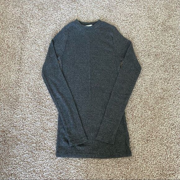 Aro Gray Ribbed Long Sleeve Top - Picture 1 of 2
